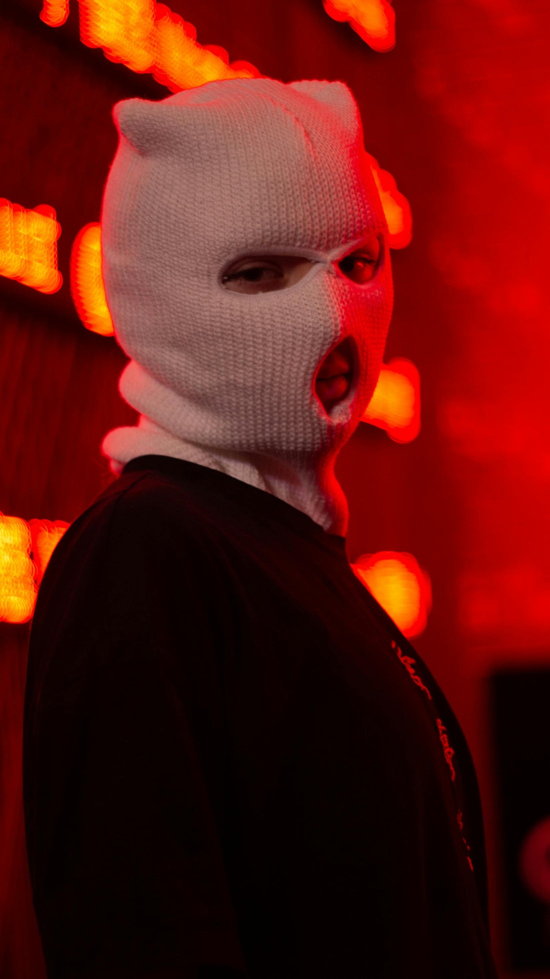 How Hood Masks Are Worn Differently in Japan, Germany and the USA