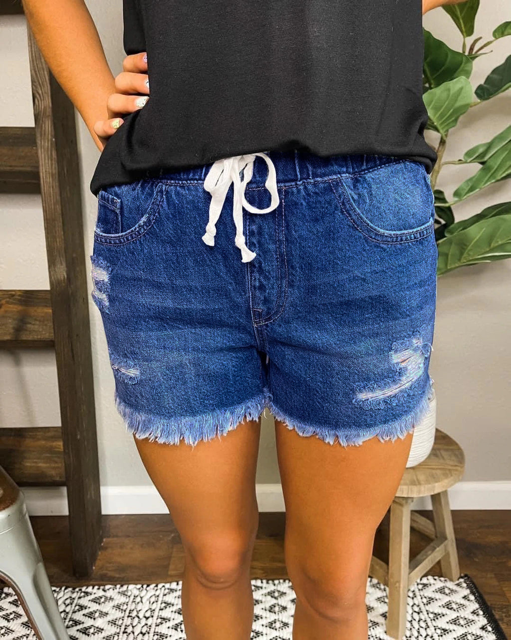 Lunimesd Distressed Jogger Shorts