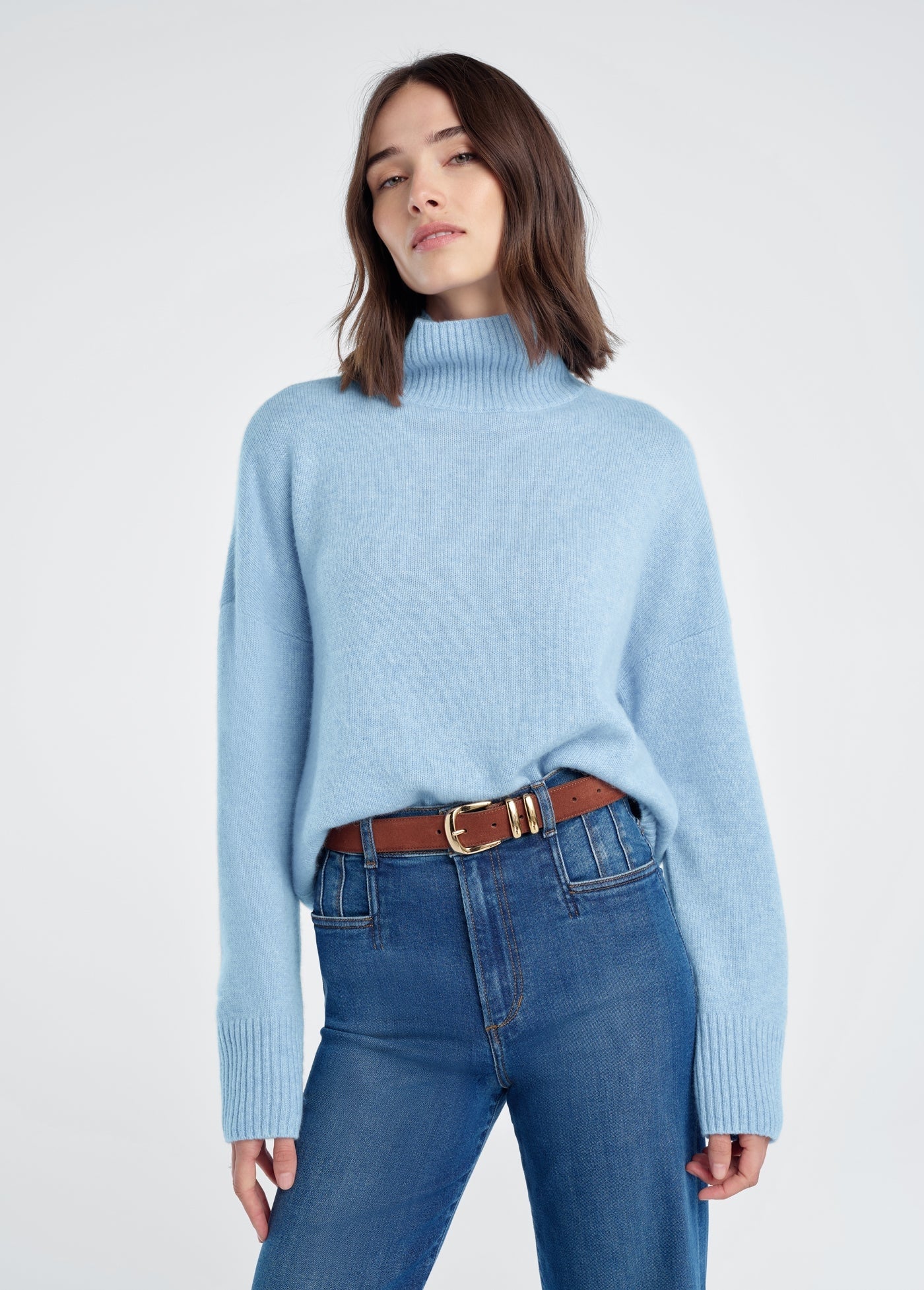 THE HIGH-NECK SWEATER