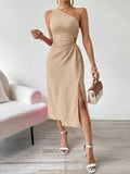 Slanted Shoulder Pleated Dress