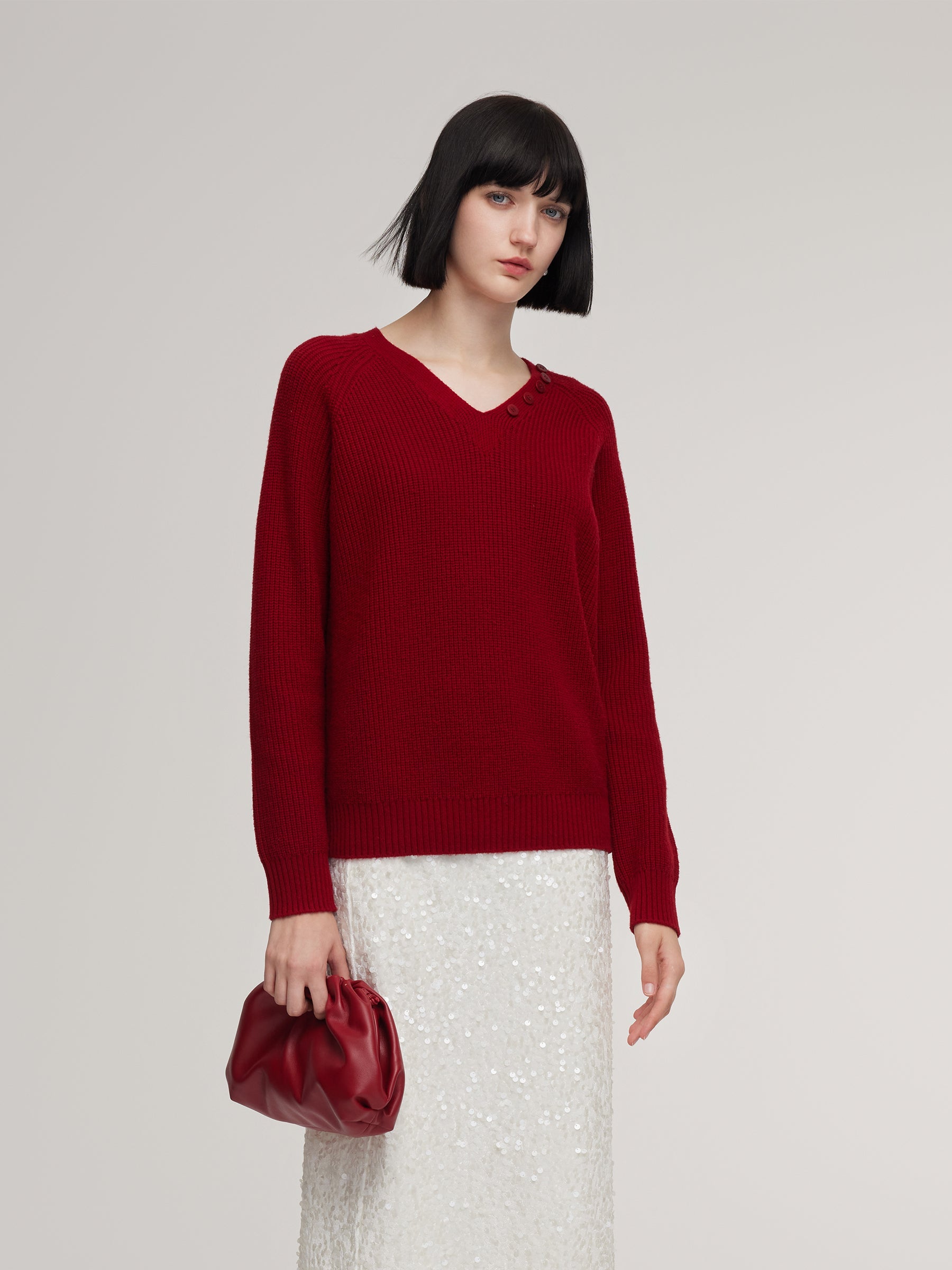 WOOL BLEND V-NECK WOMEN SWEATER WITH DETACHABLE SCARF