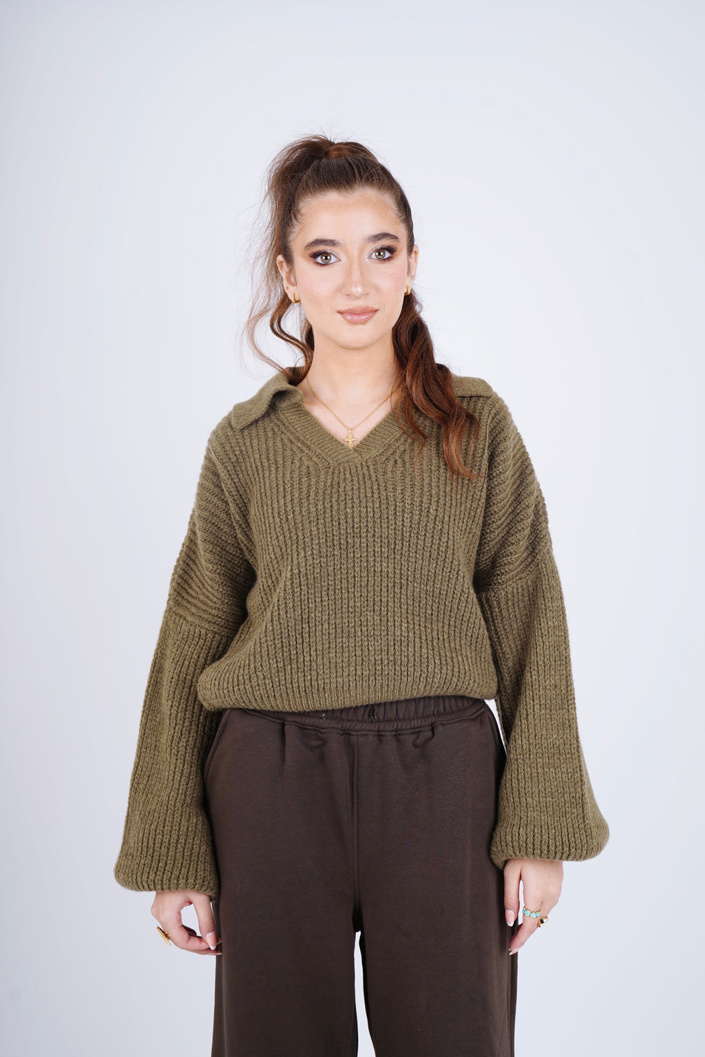 FLUFFY COLLAR KNIT - OLIVE