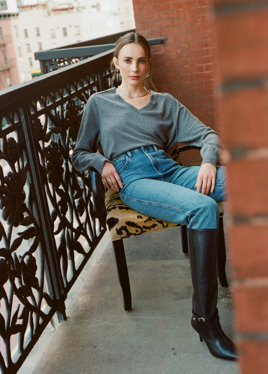 THE LUNIMESD SWEATER