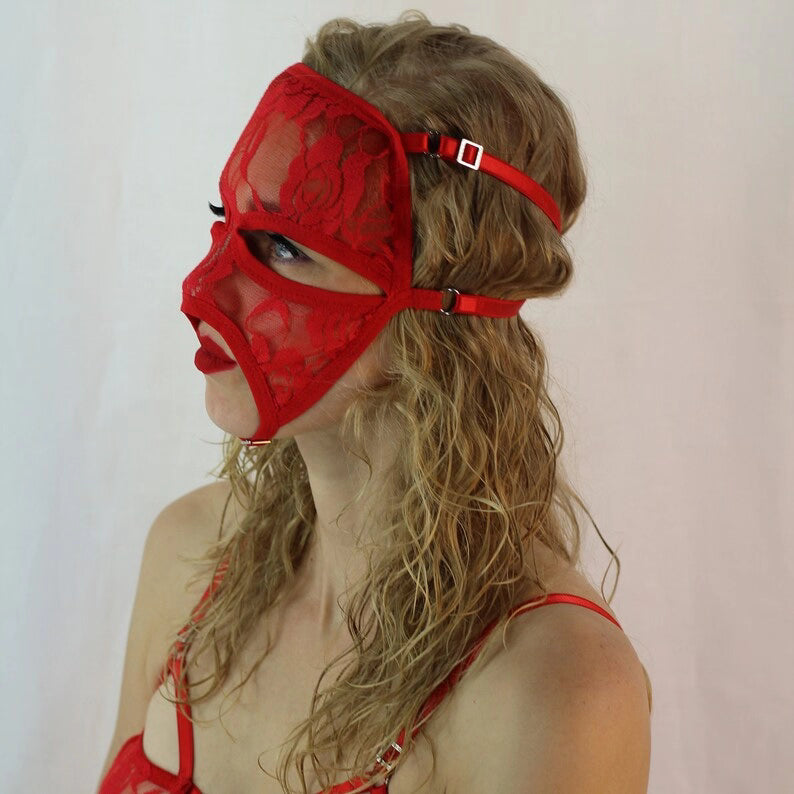 Scarlet Lace Full-Face Mask