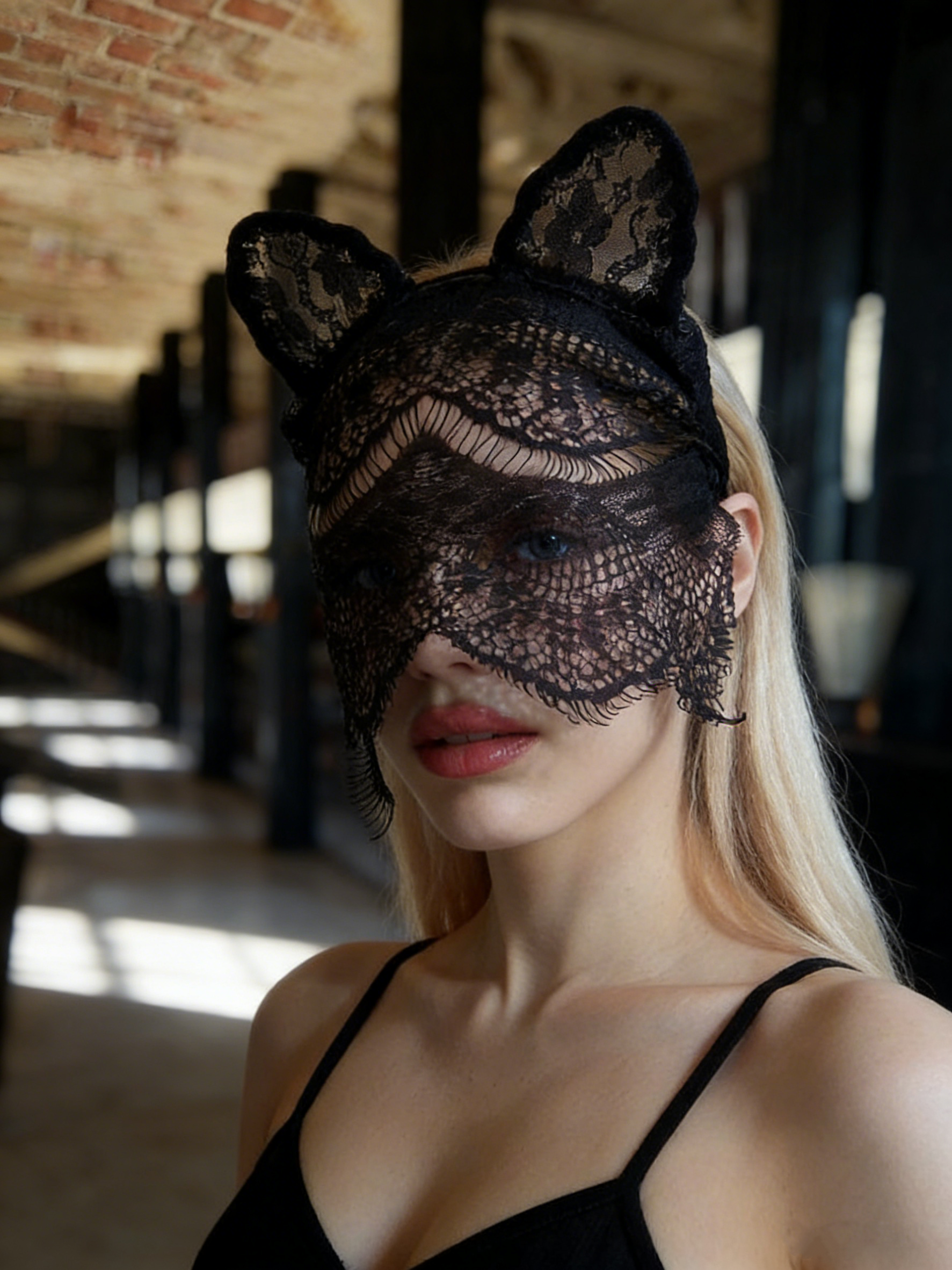 Black Lace Cat-Ear Veil Mask 40