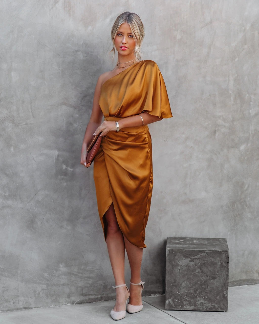 Lunimesd One-Shoulder Irregular Skirt Dress