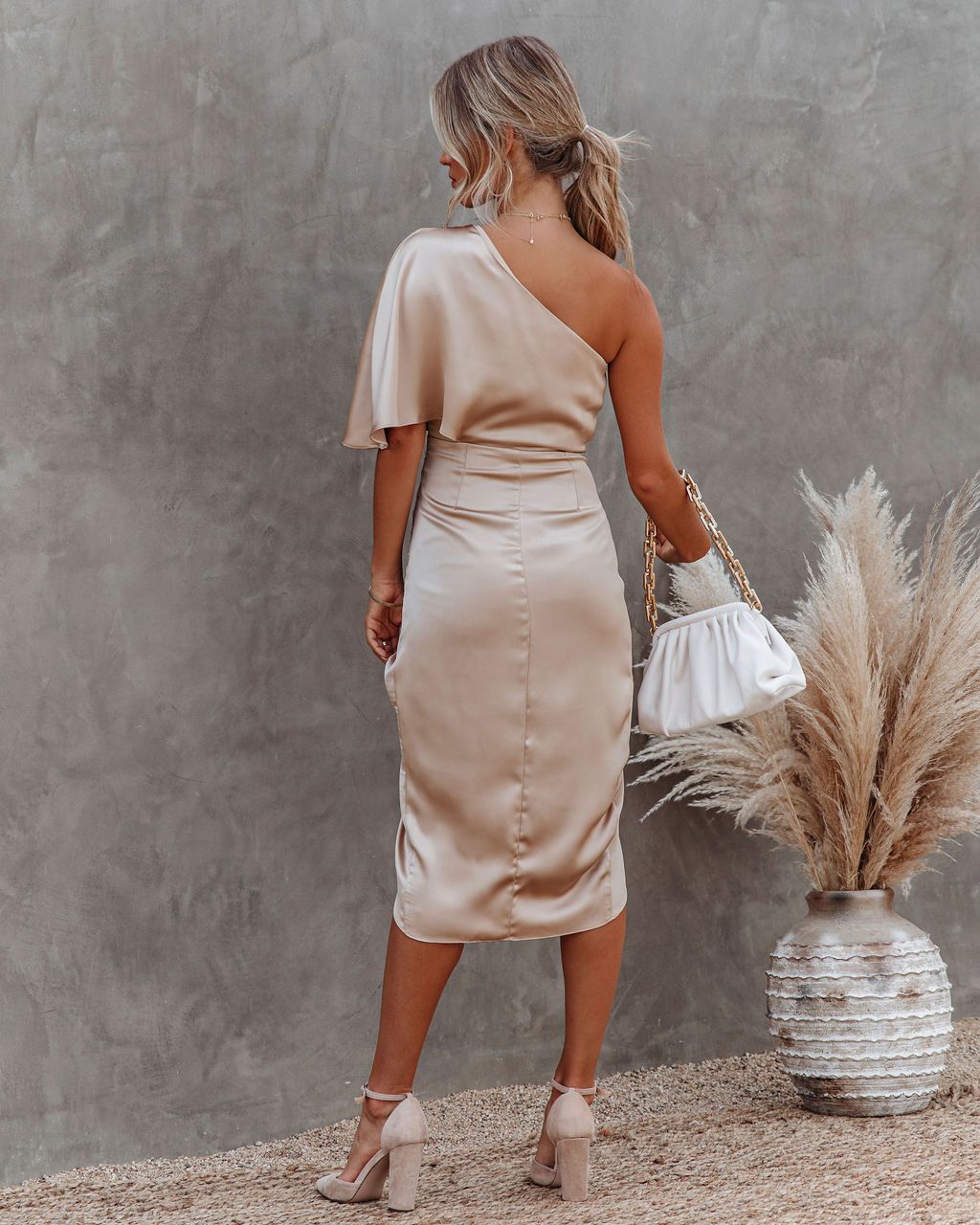 Lunimesd One-Shoulder Irregular Skirt Dress