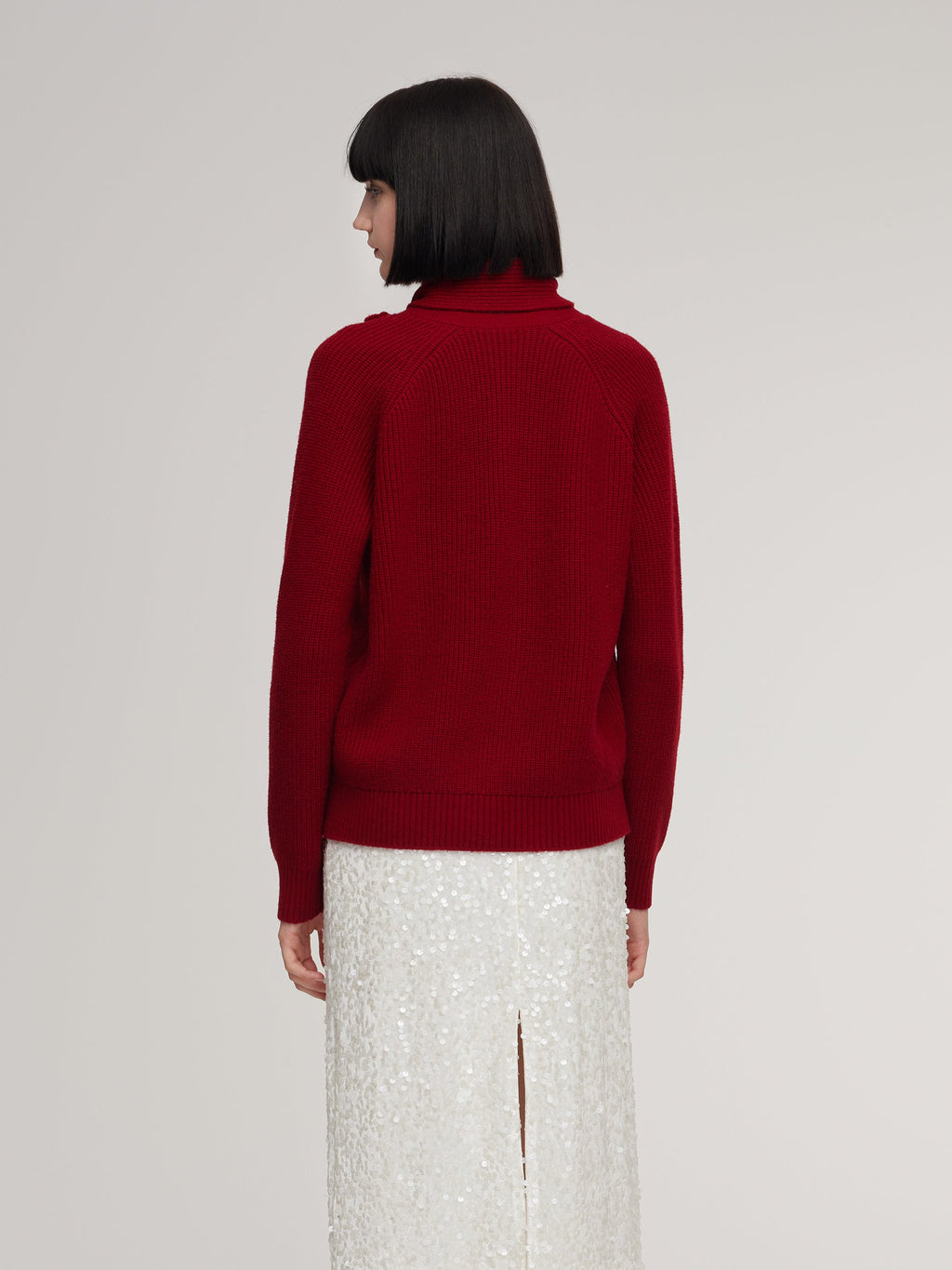 WOOL BLEND V-NECK WOMEN SWEATER WITH DETACHABLE SCARF