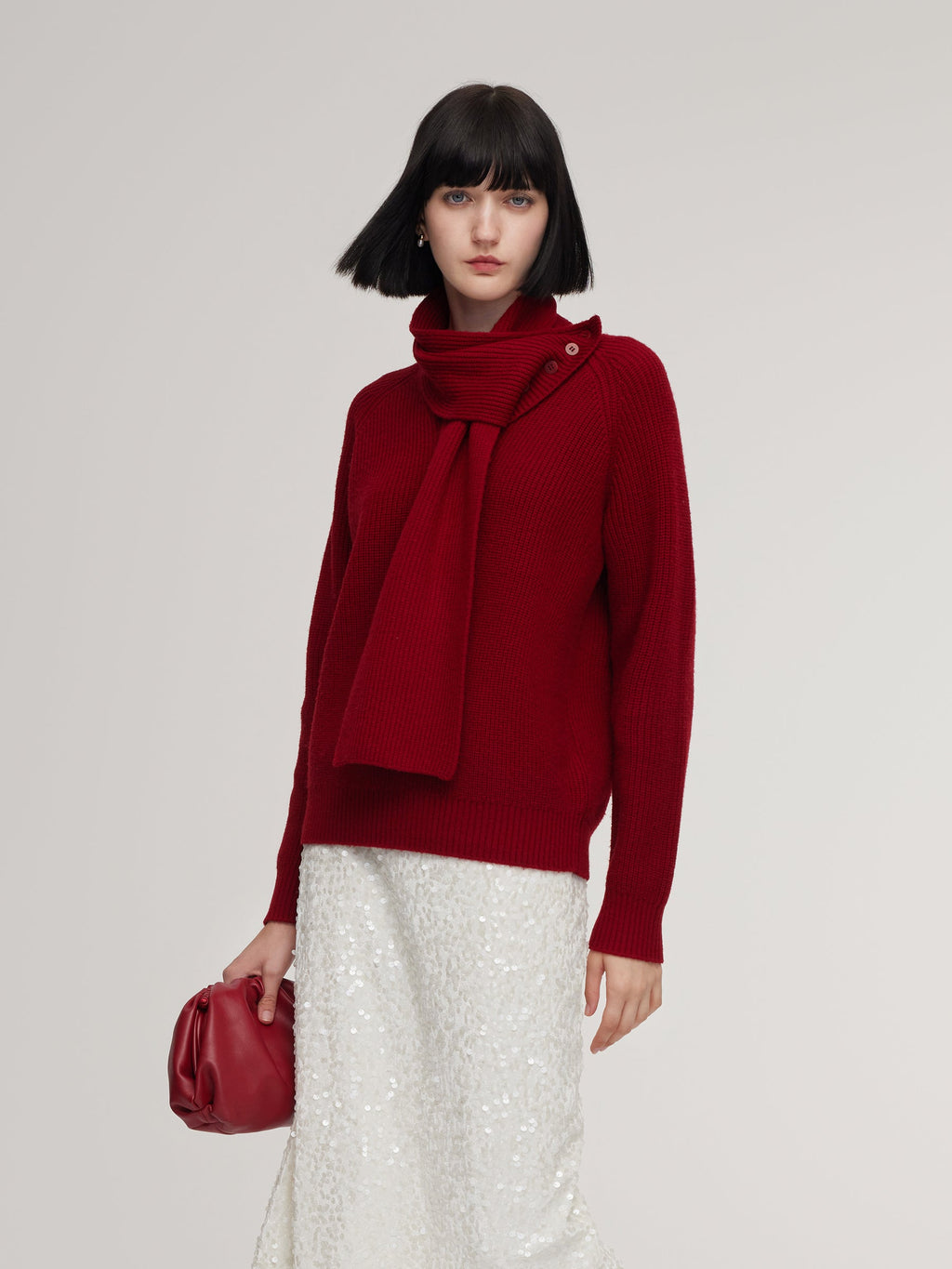 WOOL BLEND V-NECK WOMEN SWEATER WITH DETACHABLE SCARF