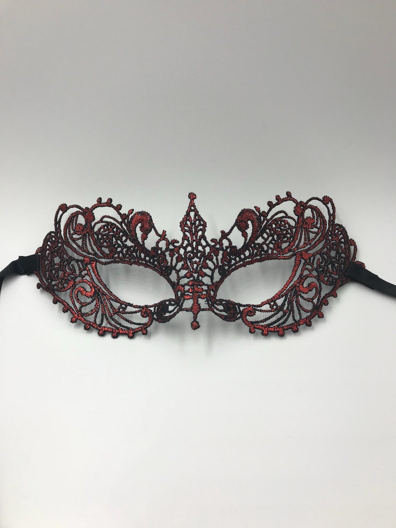 Masquerade mask