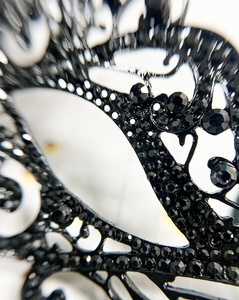 Black Crystal Mask