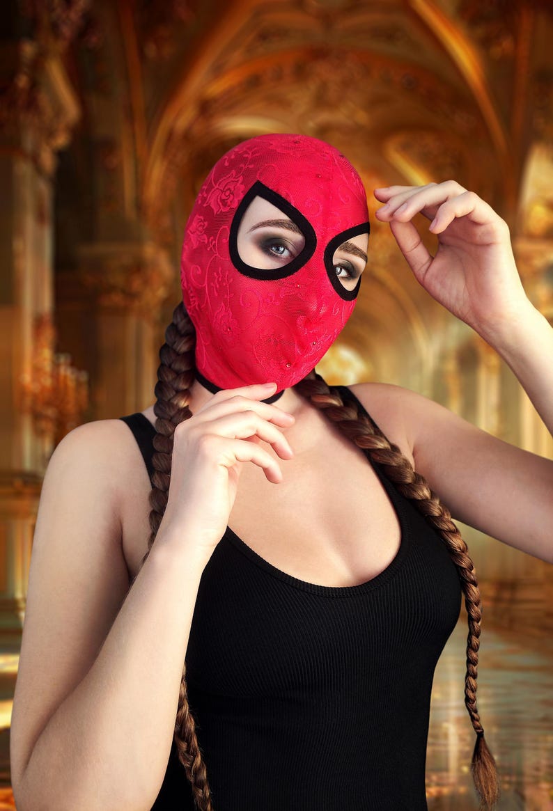 Handmade lace bandage mask