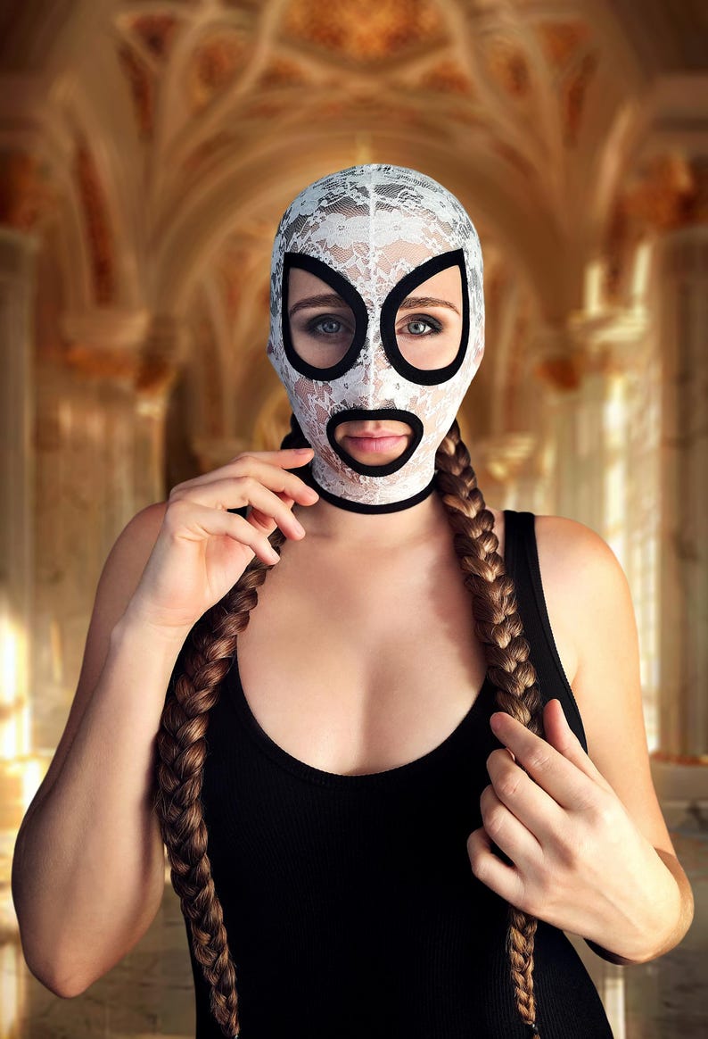 Handmade white lace mask 32