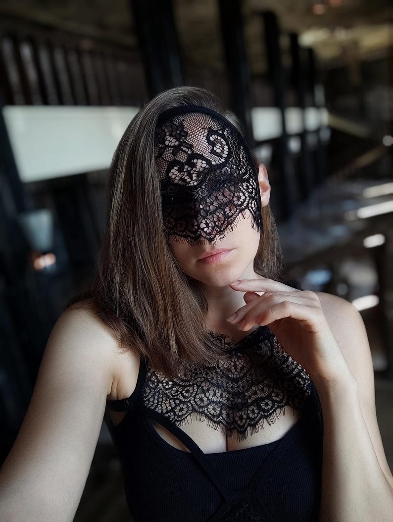 Handmade black half face lace mask 46