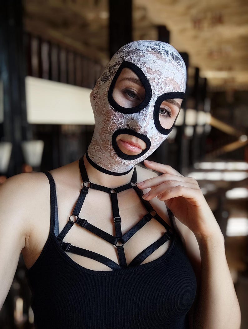 Handmade white lace mask 32