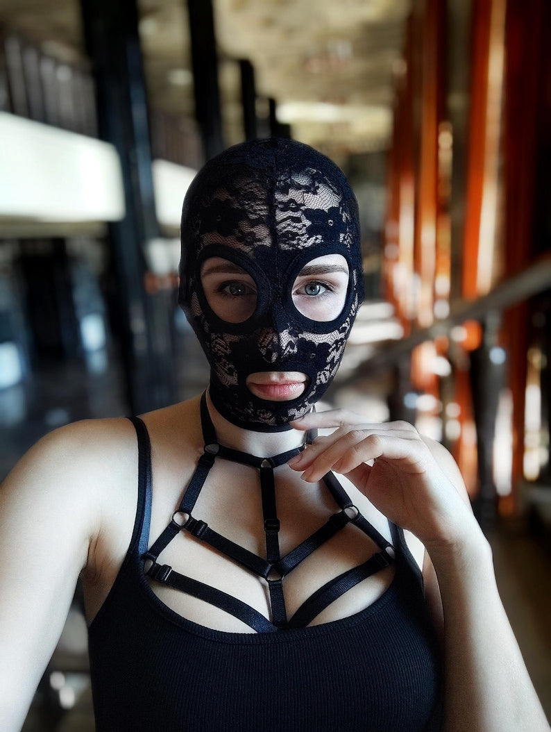 Handmade lace mask and mask bandage