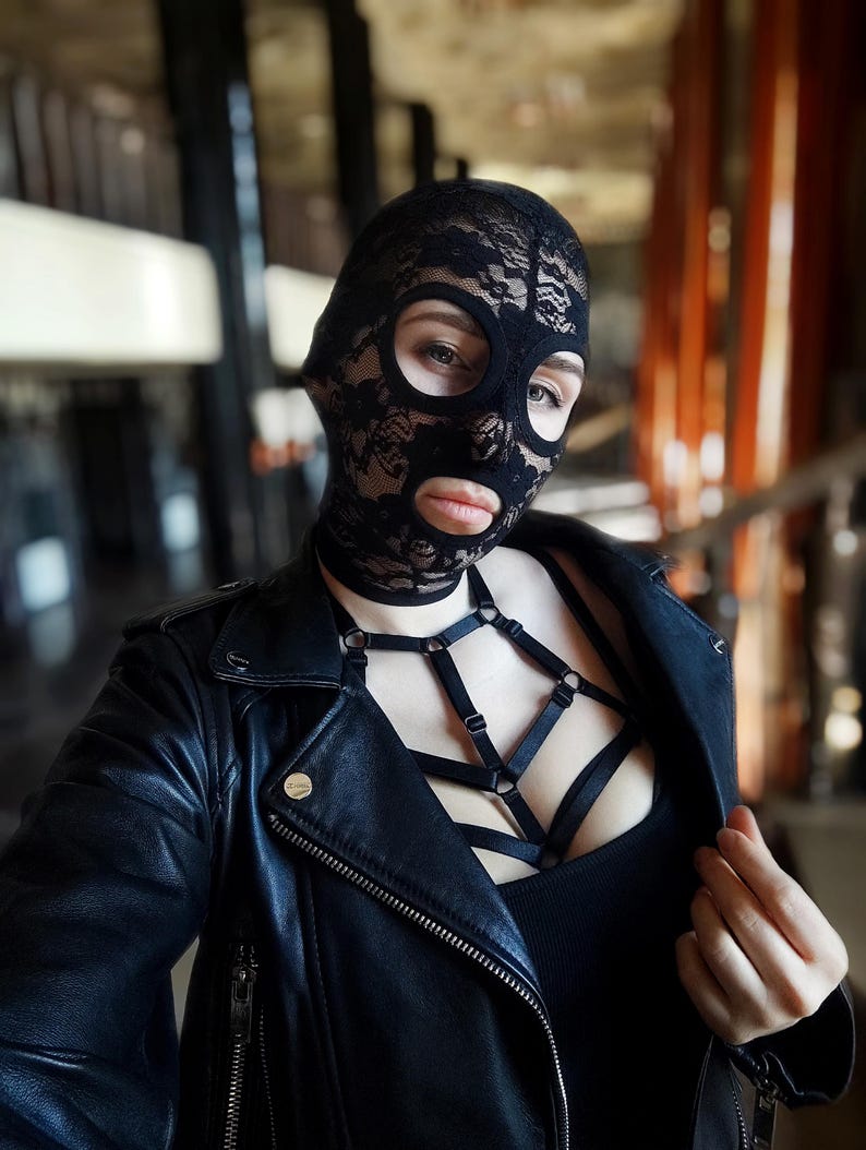 Handmade lace mask and mask bandage