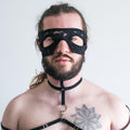 Black lace half-face mask that exposes the eyes  180