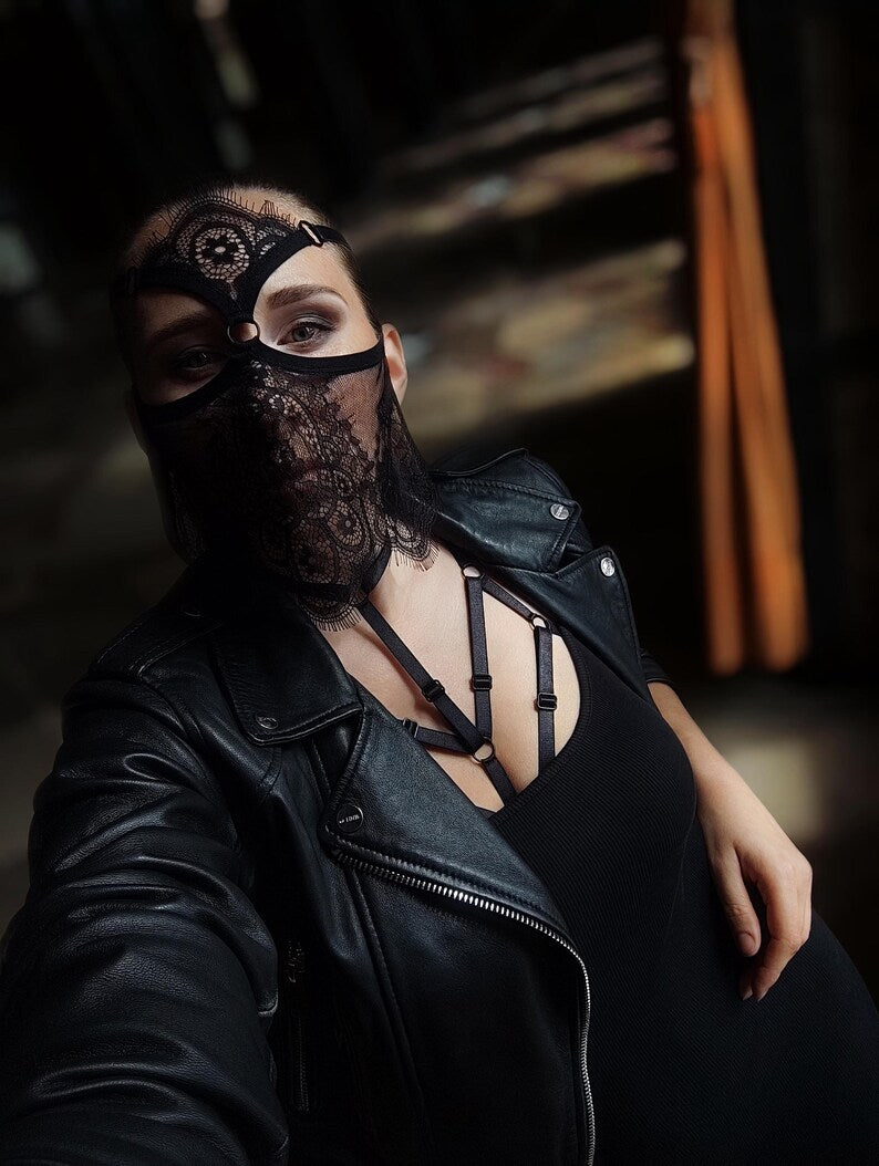 Black Gothic Lace Half-Face Mask