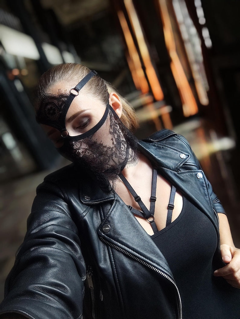 Black Gothic Lace Half-Face Mask
