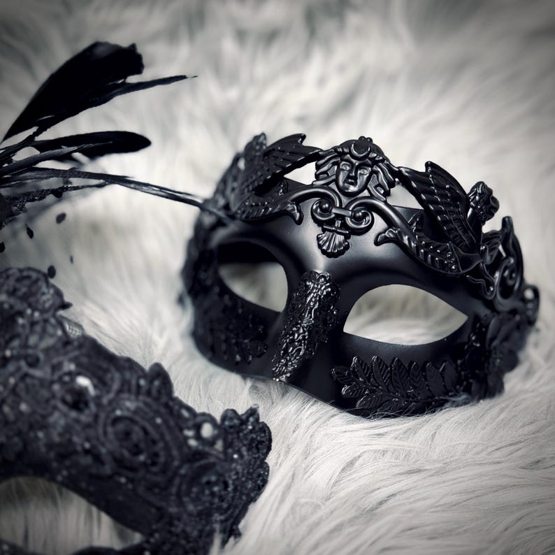Black Men's or Women Masquerade Party Masks
