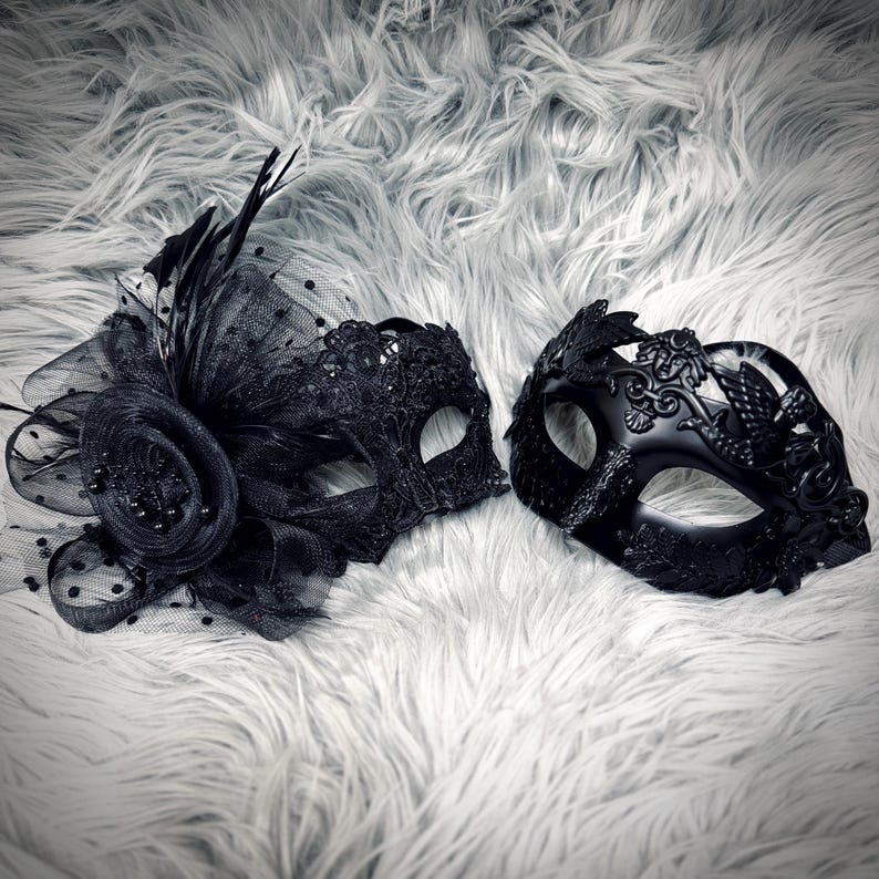 Black Men's or Women Masquerade Party Masks
