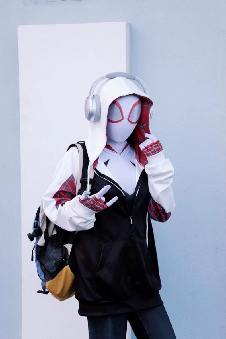 White And Red Full-Face Mask 182