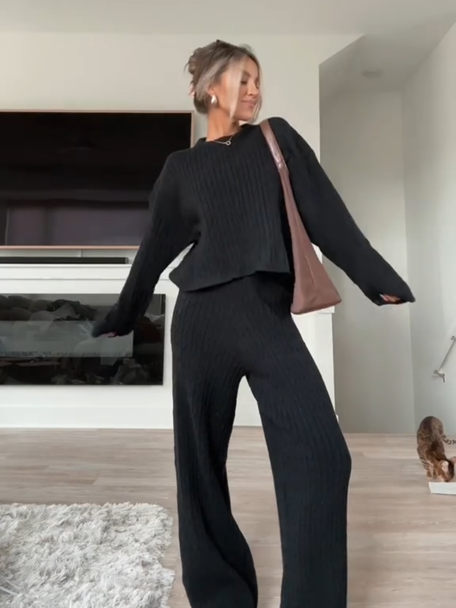 CABLE KNIT SWEATER SET