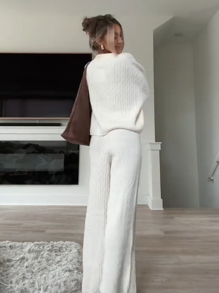 CABLE KNIT SWEATER SET