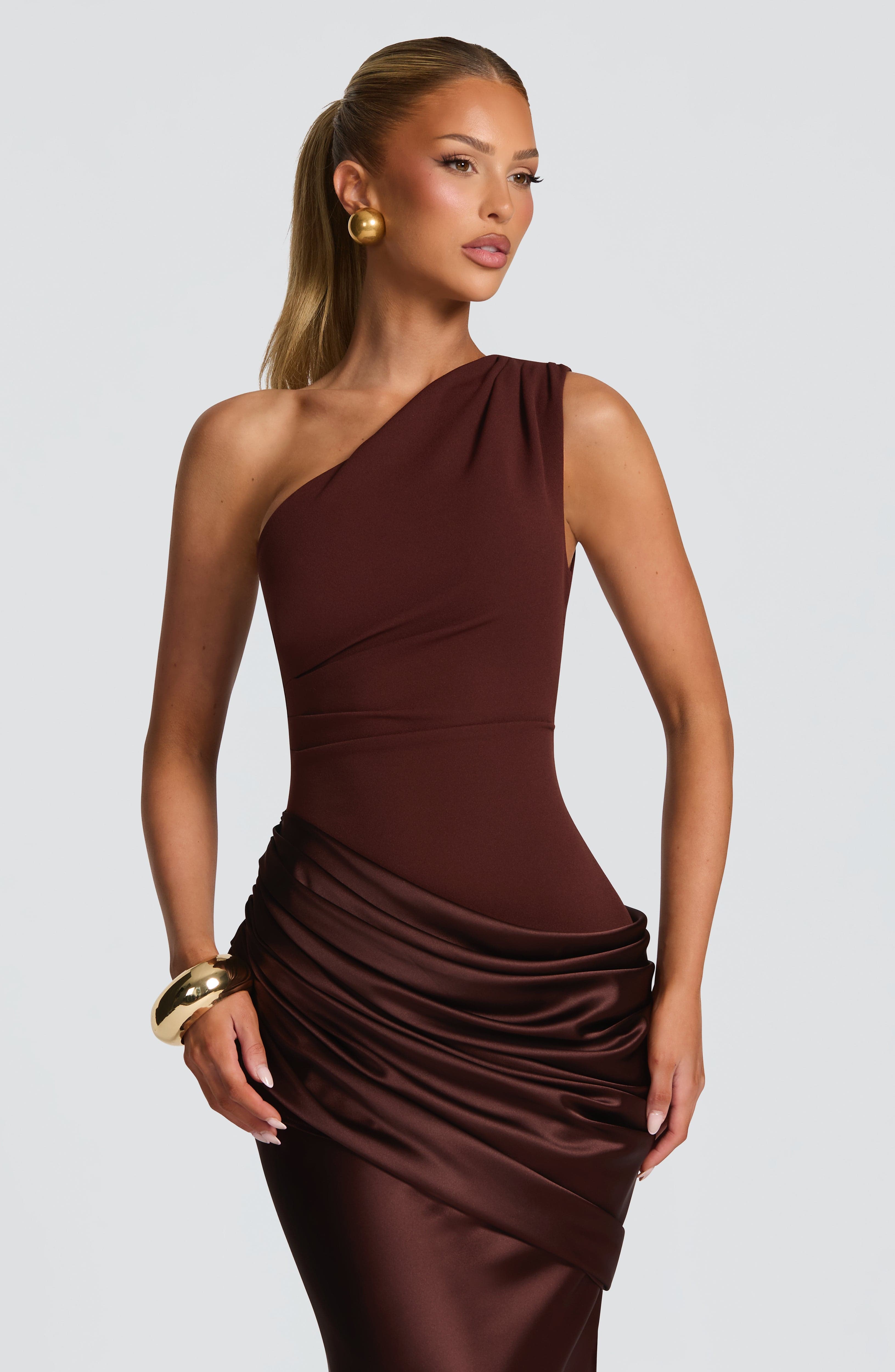Asymmetrical one-shoulder pleated dress