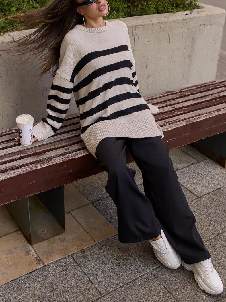 WOMEN'S LOOSE ROUND NECK STRIPED KNIT SWEATER